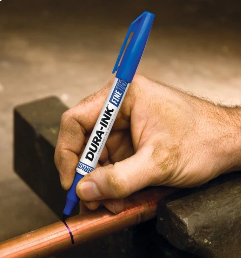 pics/Markal/Dura-ink/markal-dura-ink-15-permanent-marker-fine-black-application-metal.png