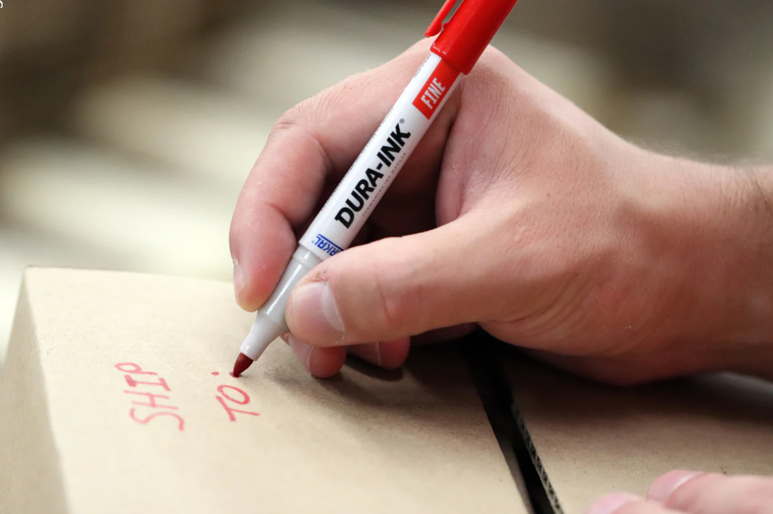 pics/Markal/Dura-ink/markal-dura-ink-15-permanent-marker-fine-red-application.png