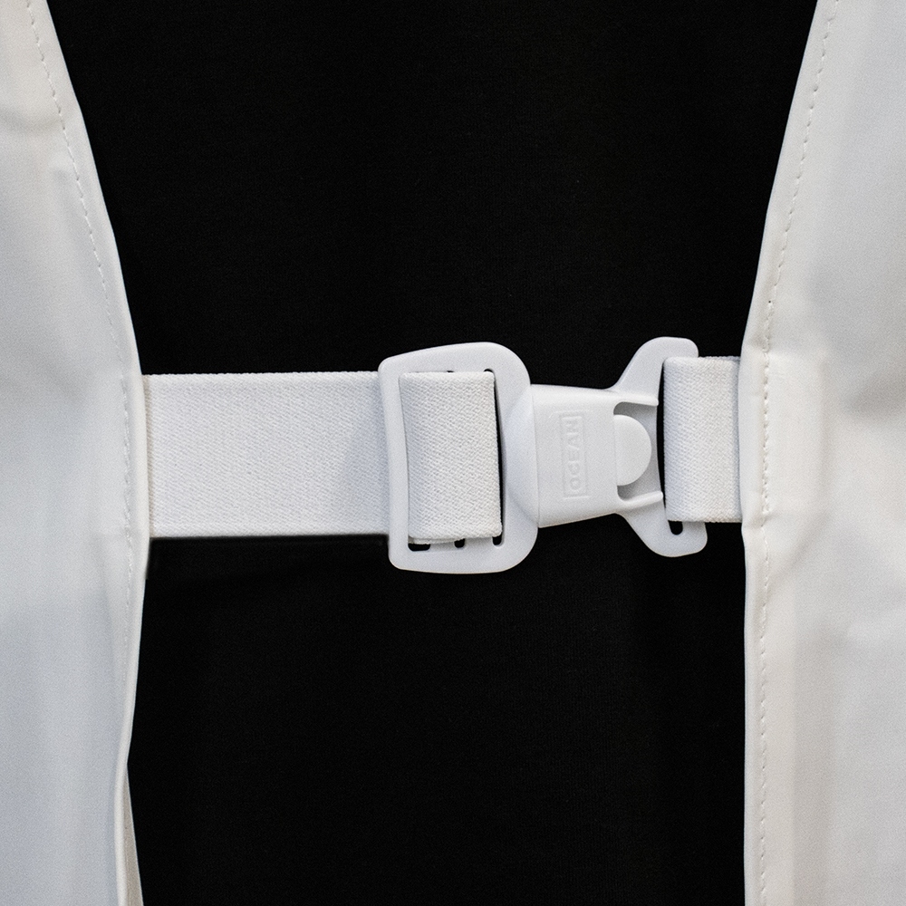 pics/Ocean/aprons/ocean-120024-menton-premium-long-sleeves-apron-white-details-fixlock.jpg