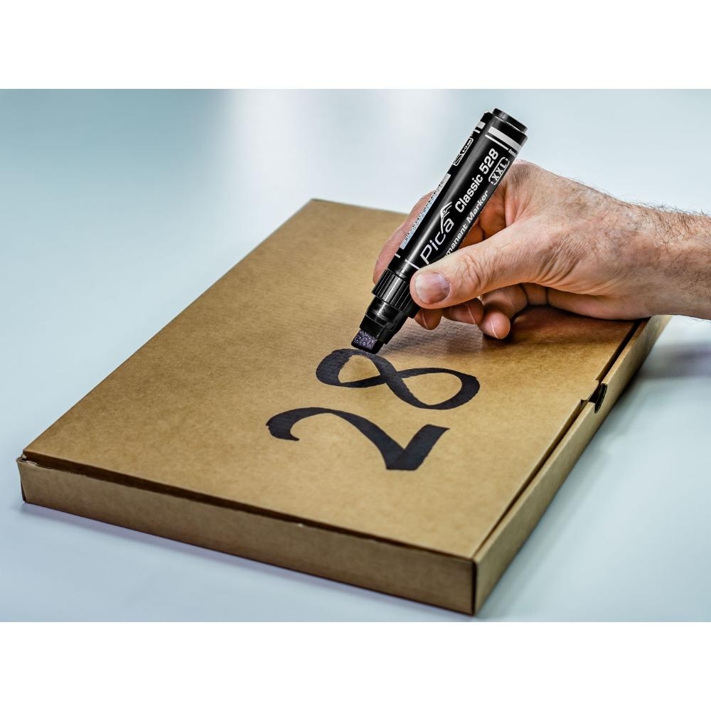 pics/Pica-Marker/pica-classic-528-permanent-marker-xxl-528-anwendung.jpg