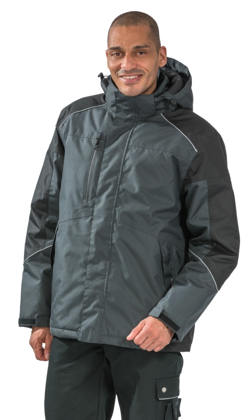 pics/Planam/3325/planam-3325-desert-allrounder-jacke-fur-kalte-und-nasse-tag-mit-kapuze-model-picture.jpg